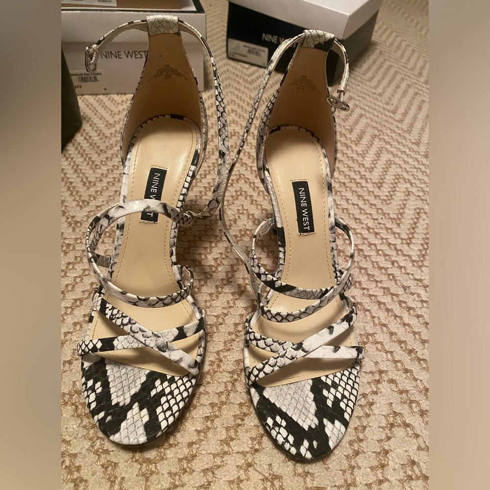 NINE WEST White Malina Snakeskin-Effect Sandals - Size 8M